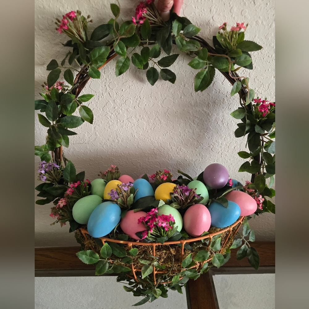 New W/o Tags Faux Floral Easter Basket Wreath